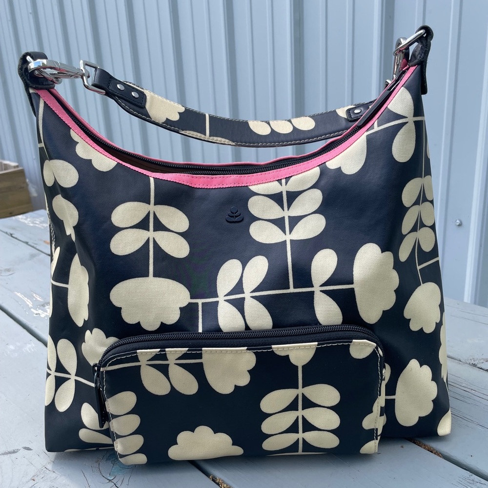 Oral Kiley purse
